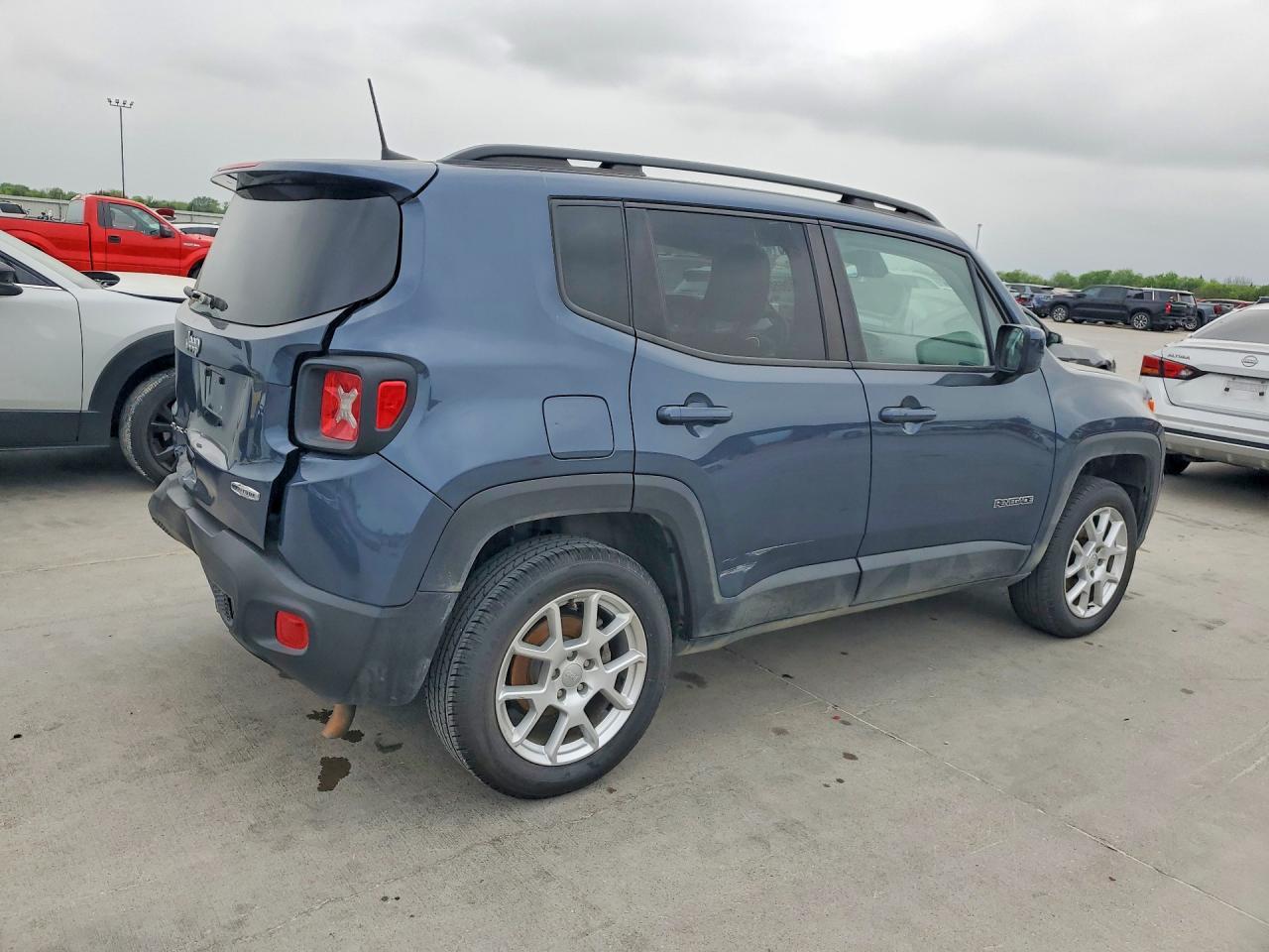 2021 Jeep Renegade Latitude - Фото 3
