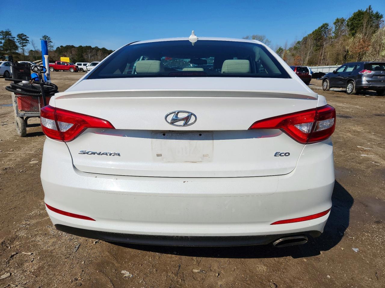 2015 Hyundai Sonata - Image 6