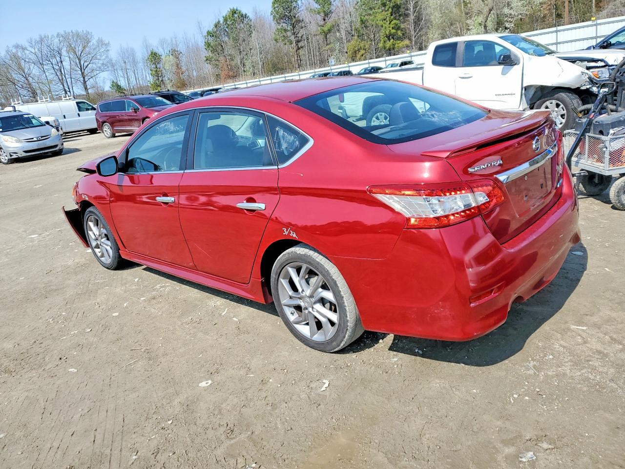 2013 Nissan Sentra S - Фото 2