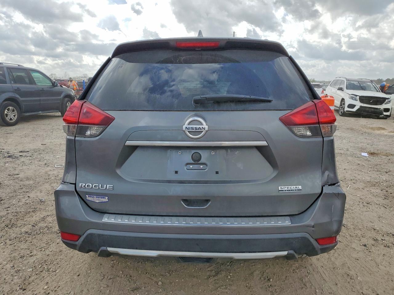 2019 Nissan Rogue - Image 6