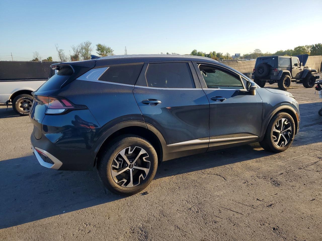 2023 Kia Sportage Hybrid Ex - Фото 3