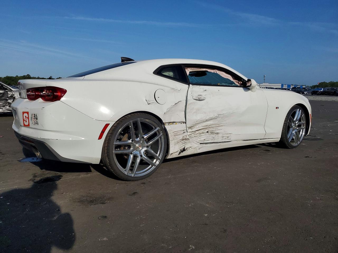 2019 Chevrolet Camaro Ls - Фото 3