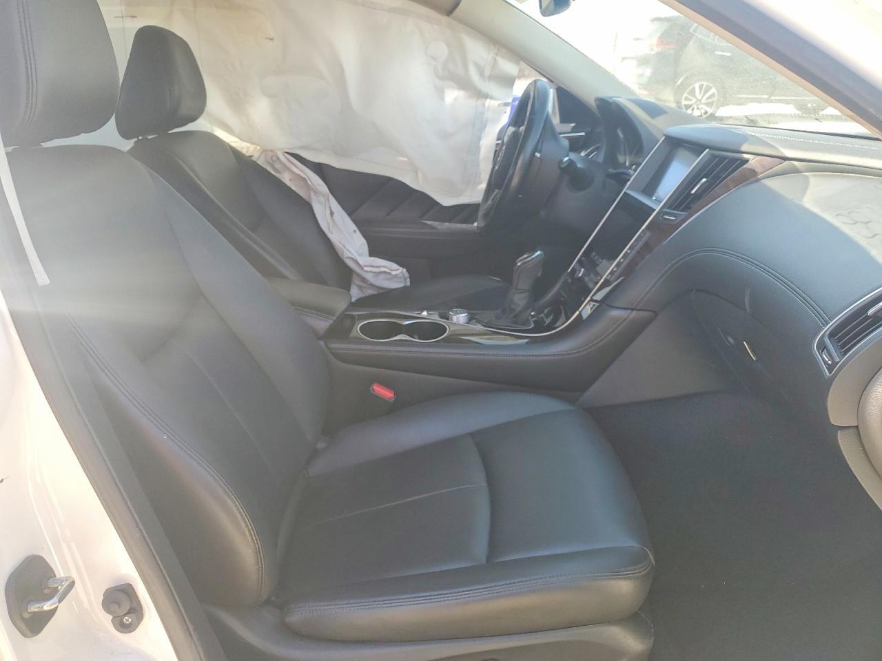 2019 Infiniti Q50 3.0T Luxe - Фото 7