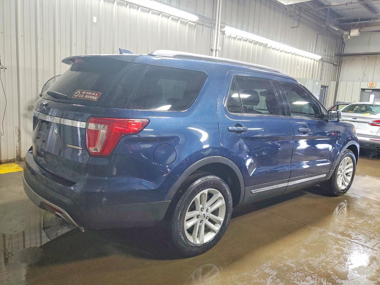 2016 Ford Explorer - Фото 3