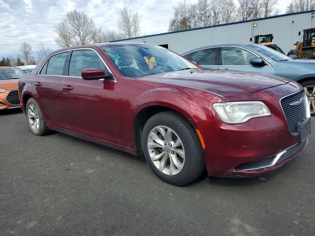 2016 Chrysler 300 Limited - Фото 4