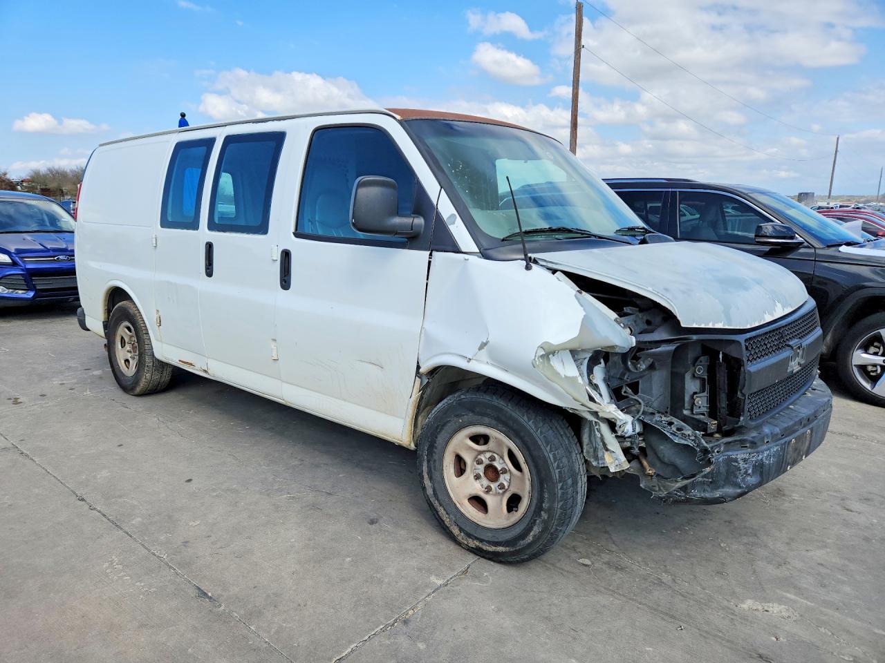 2004 Chevrolet Express 1500 Delivery Van - Фото 4