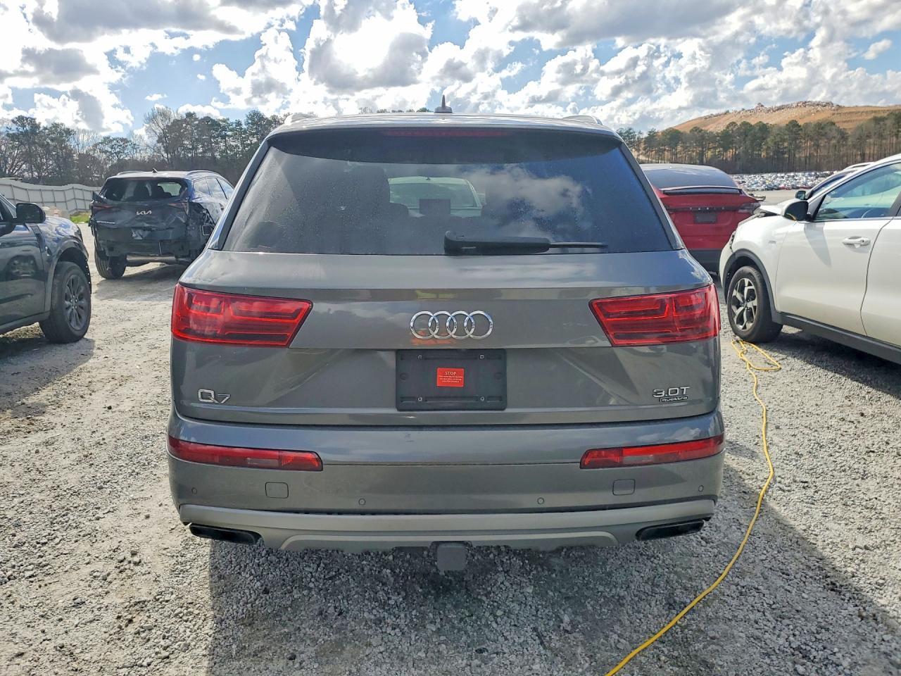 2017 Audi Q7 Premium Plus - Image 6
