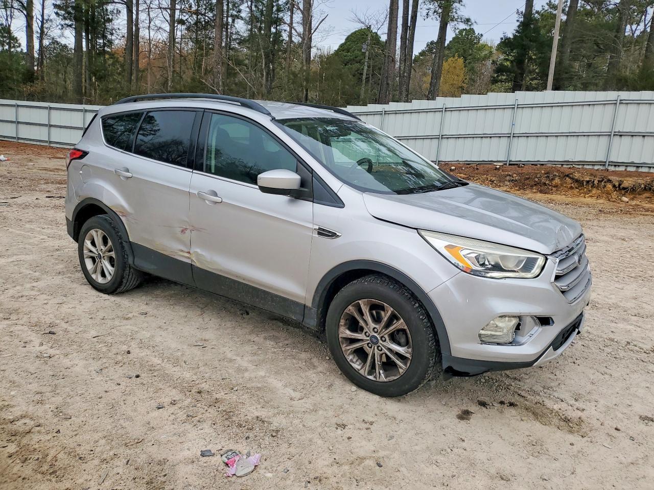 2017 Ford Escape Se - Image 4