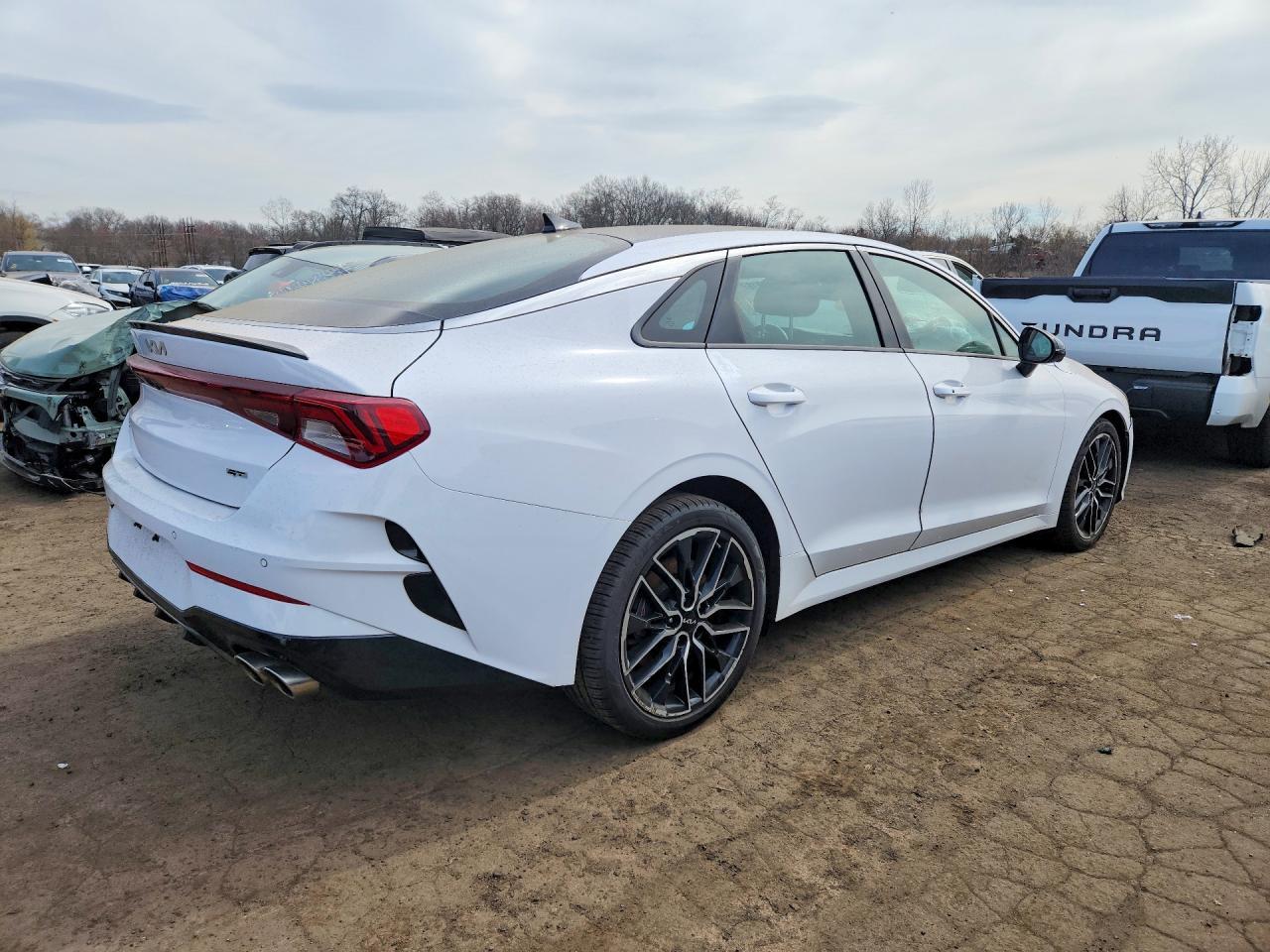 2023 Kia K5 Gt - Фото 3