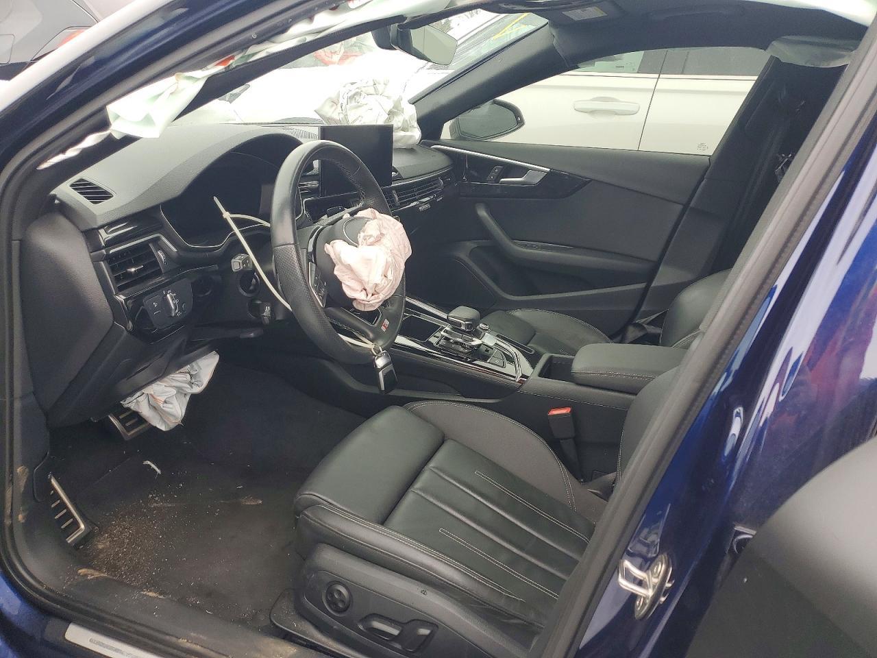 2022 Audi A4 Premium Plus 45 - Image 7