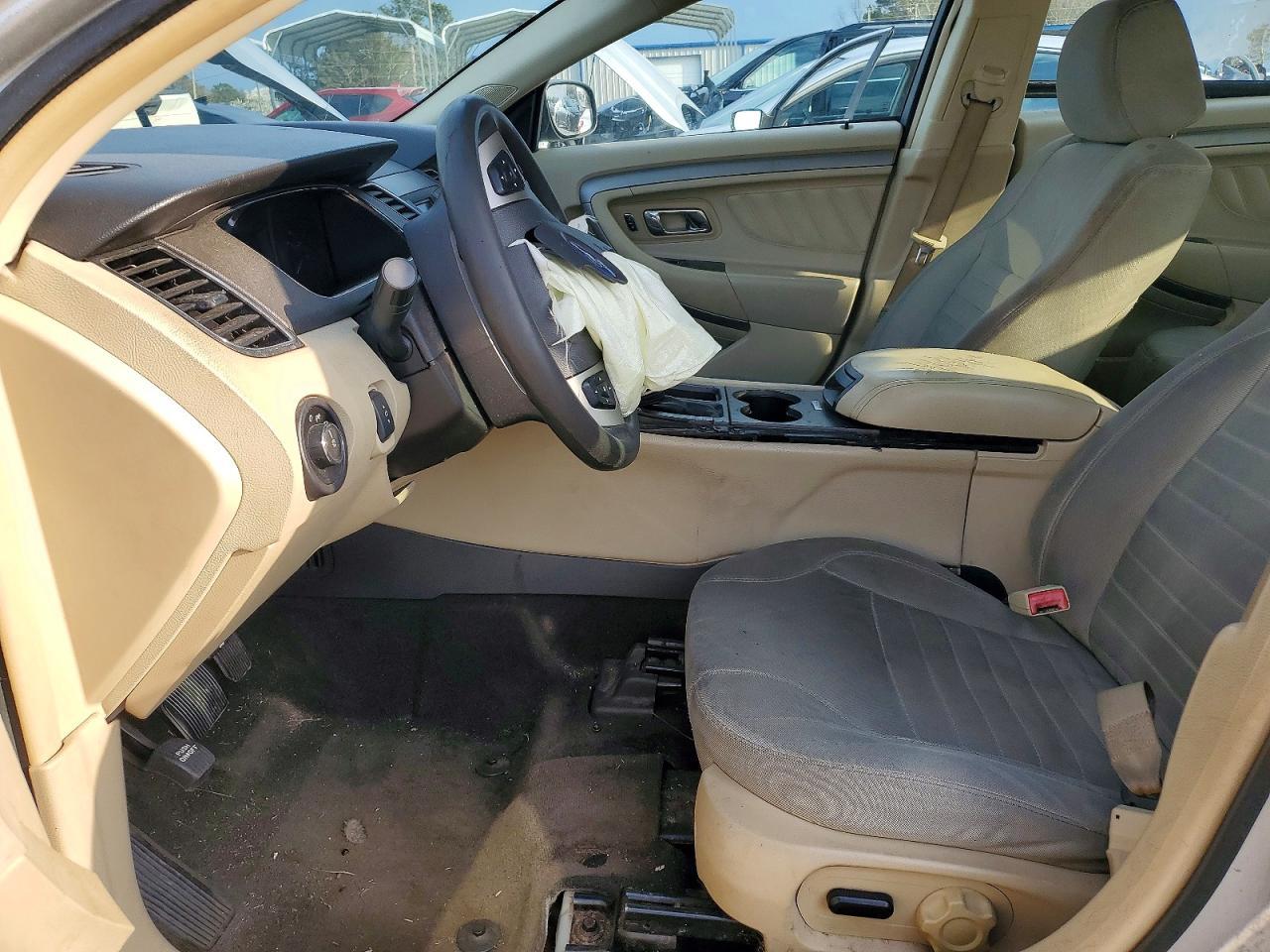 2015 Ford Taurus Se - Фото 7