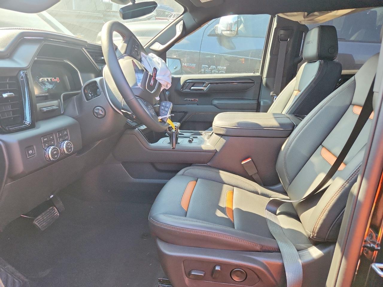 2026 GMC Sierra K1500 At4 - Фото 7