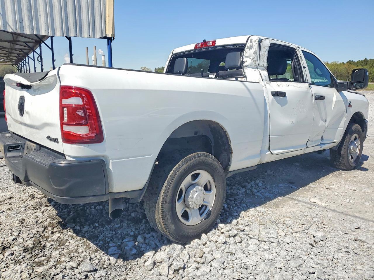 2024 Ram 3500 Tradesman - Фото 3