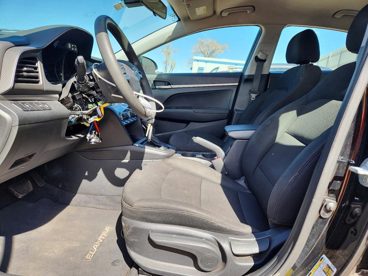 2020 Hyundai Elantra Se - Фото 7