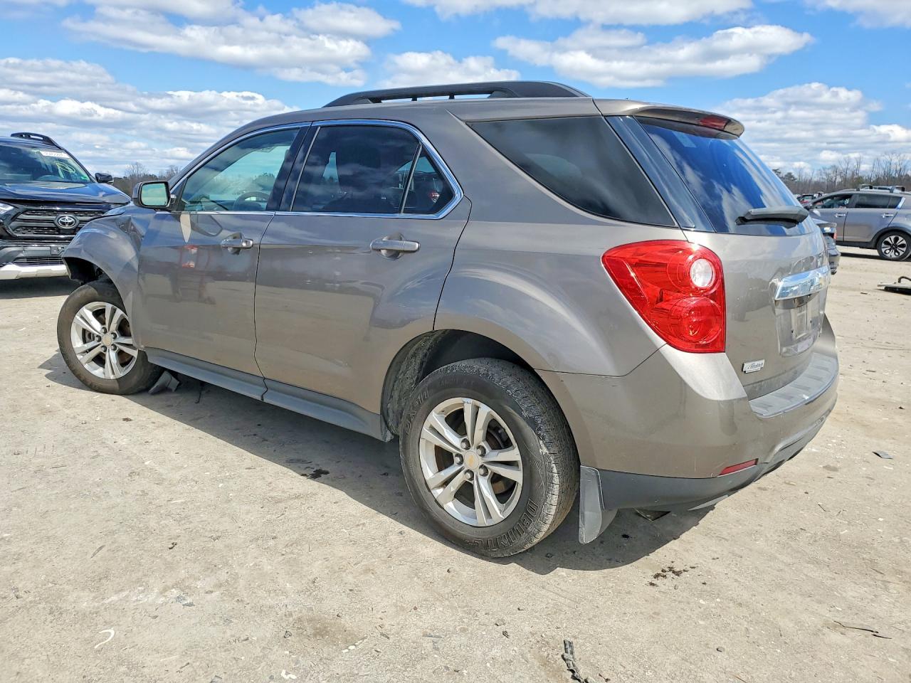 2011 Chevrolet Equinox Lt - Фото 2