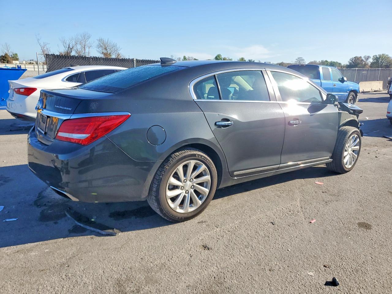 2015 Buick Lacrosse - Фото 3