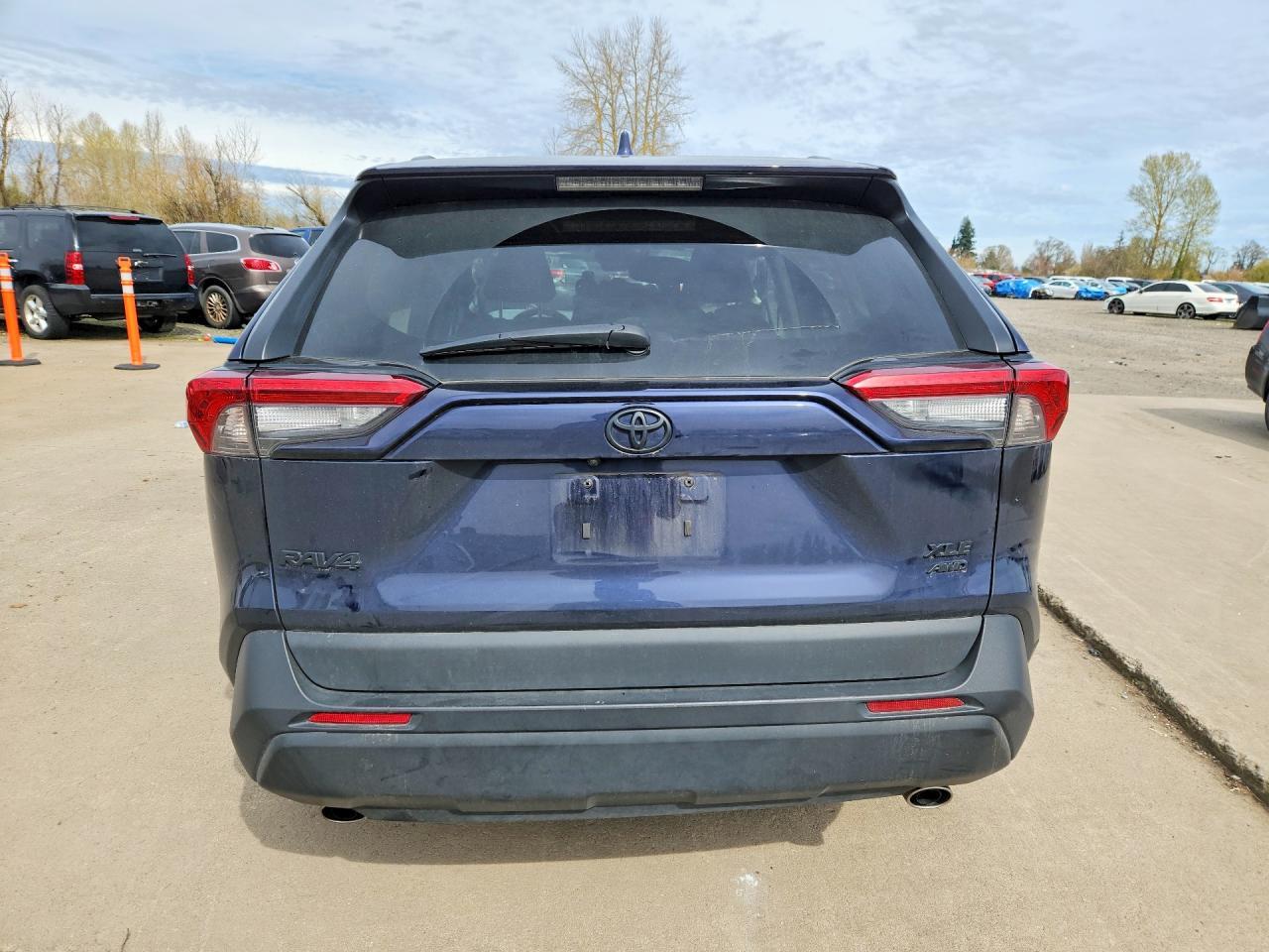 2024 Toyota Rav4 Xle - Image 6