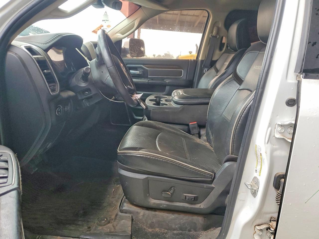 2022 Ram 2500 Laramie - Фото 7