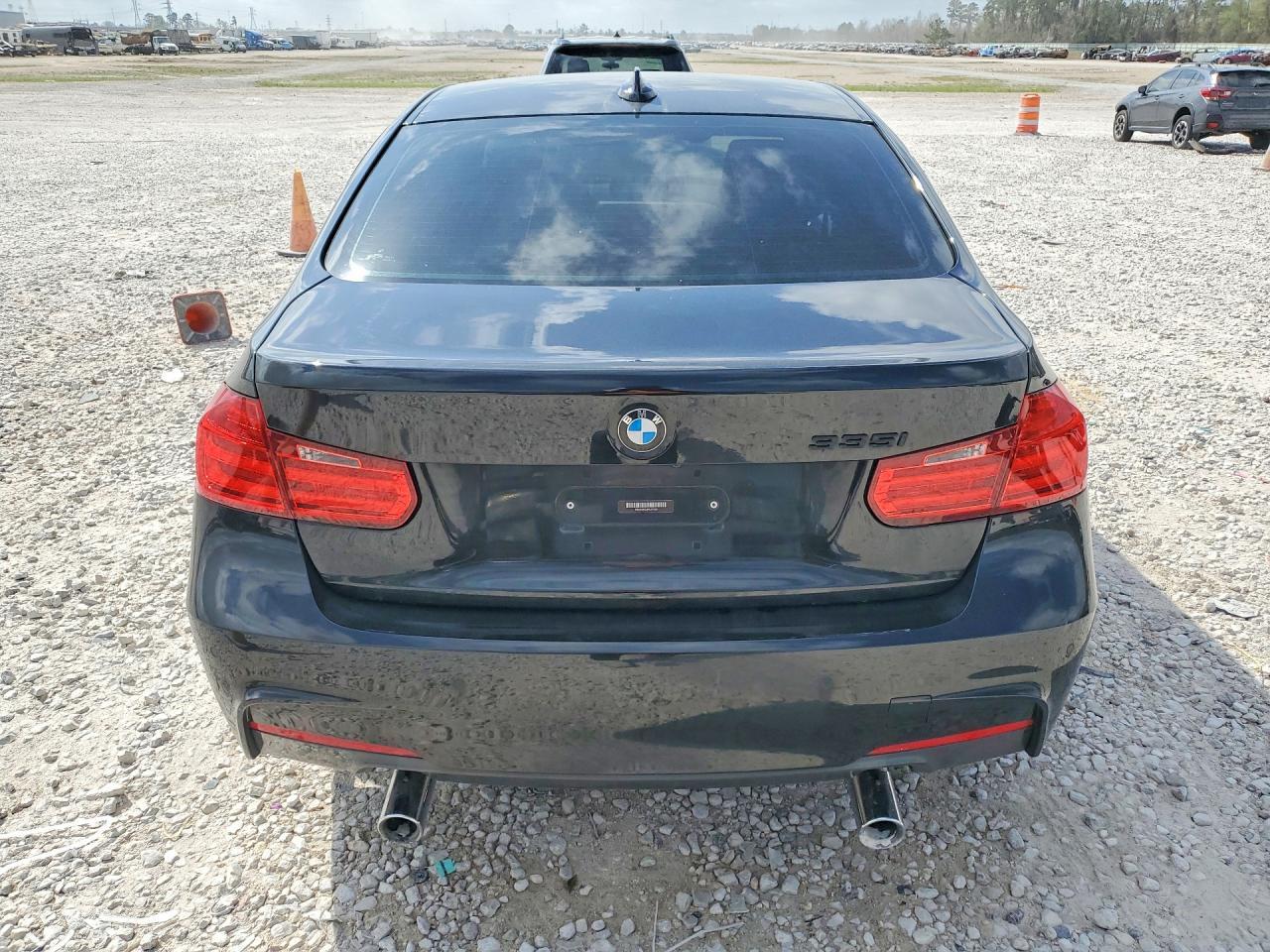 2015 BMW 335 I - Фото 6