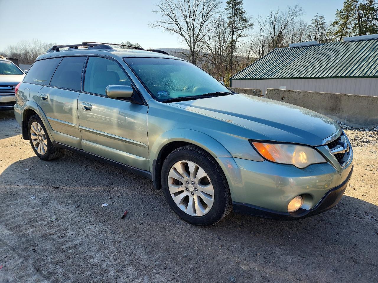 2009 Subaru Outback 2.5I Limited - Image 4