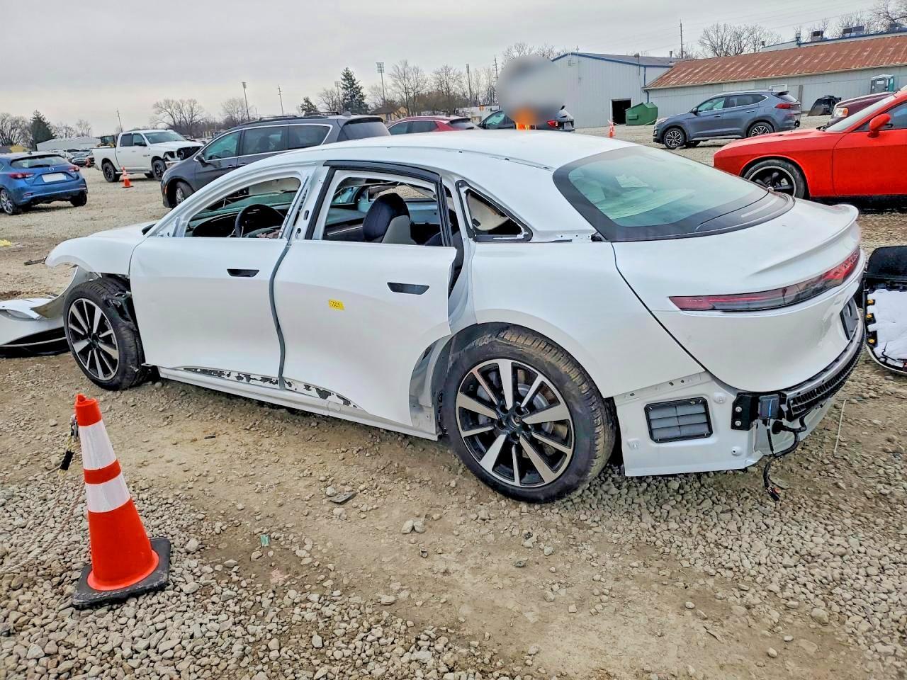 2026 Lucid Motors Air Touring - Image 2