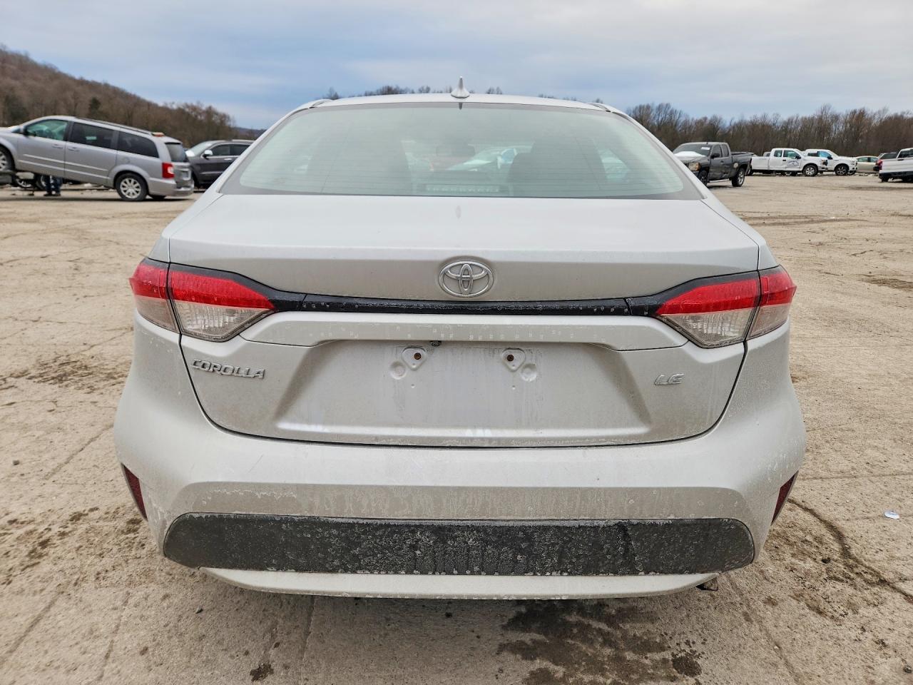 2020 Toyota Corolla Le - Image 6