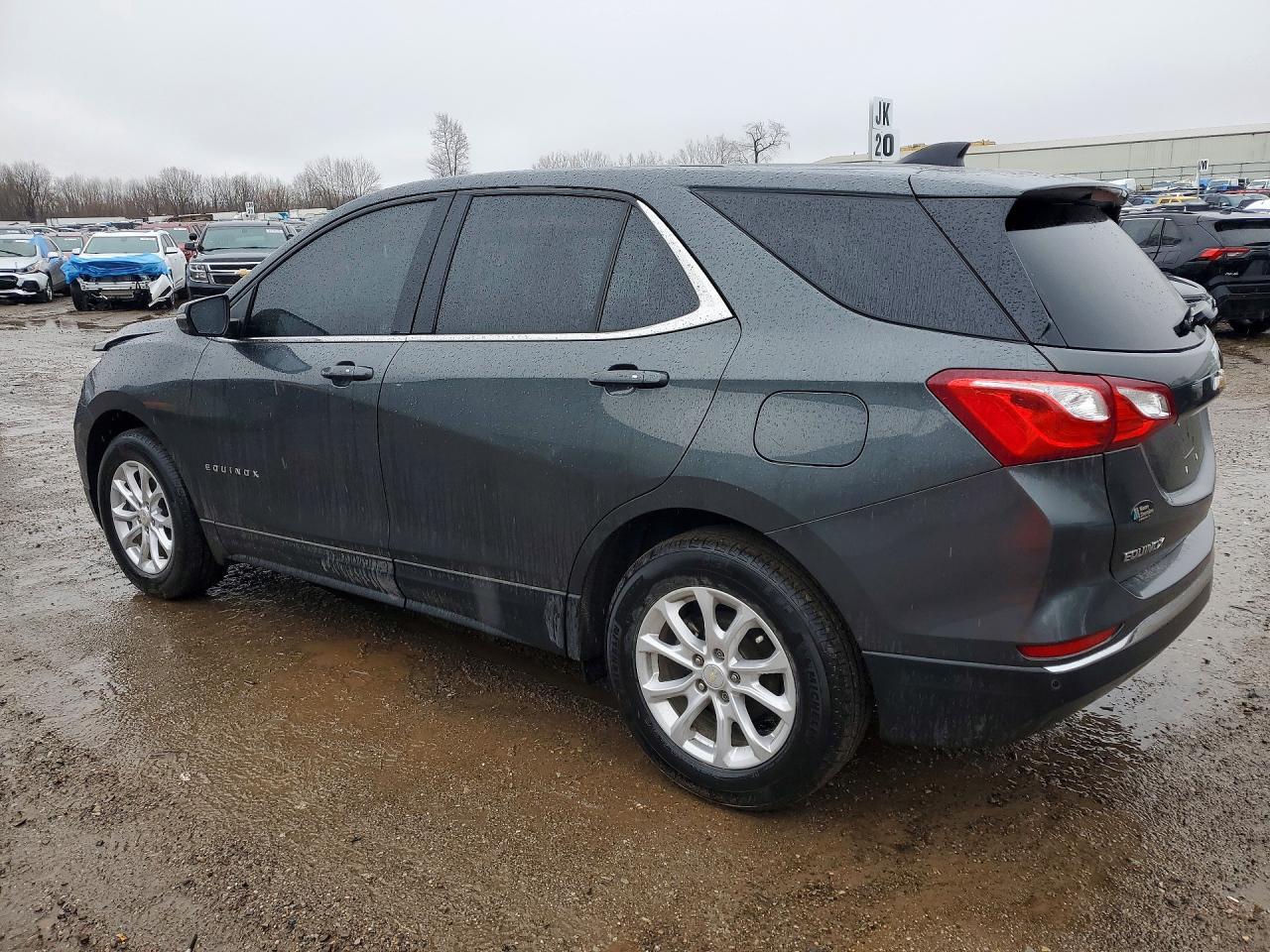 2019 Chevrolet Equinox Lt - Image 2