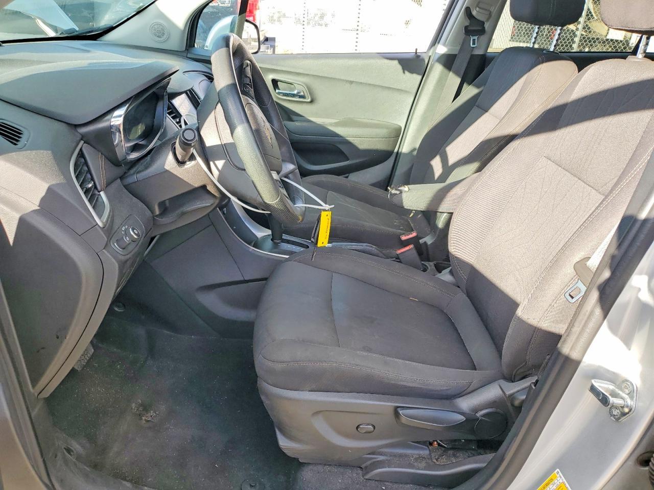 2020 Chevrolet Trax 1Lt - Image 7
