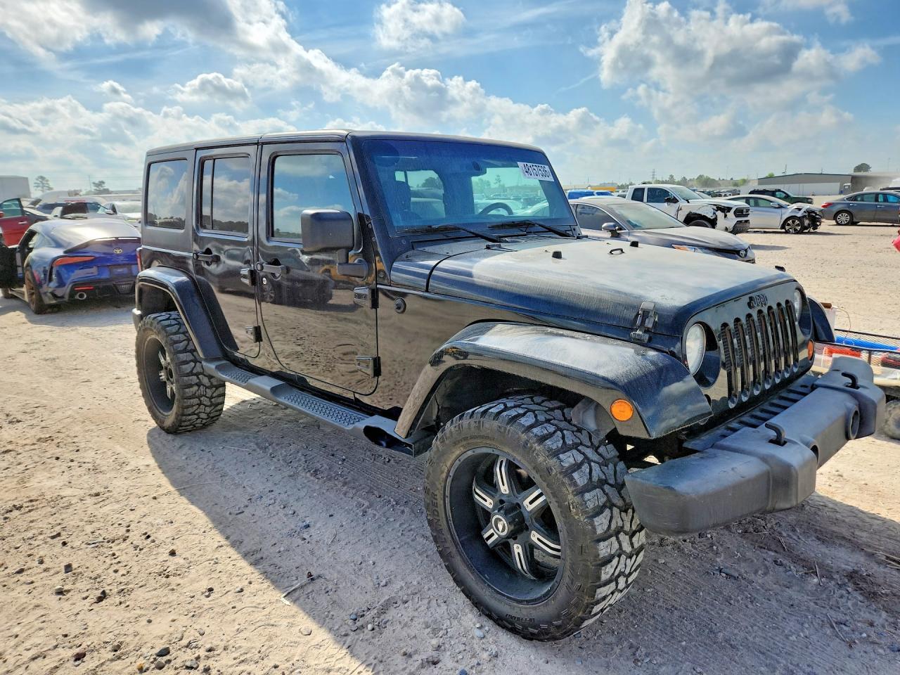 2013 Jeep Wrangler Unlimited Sahara - Фото 4