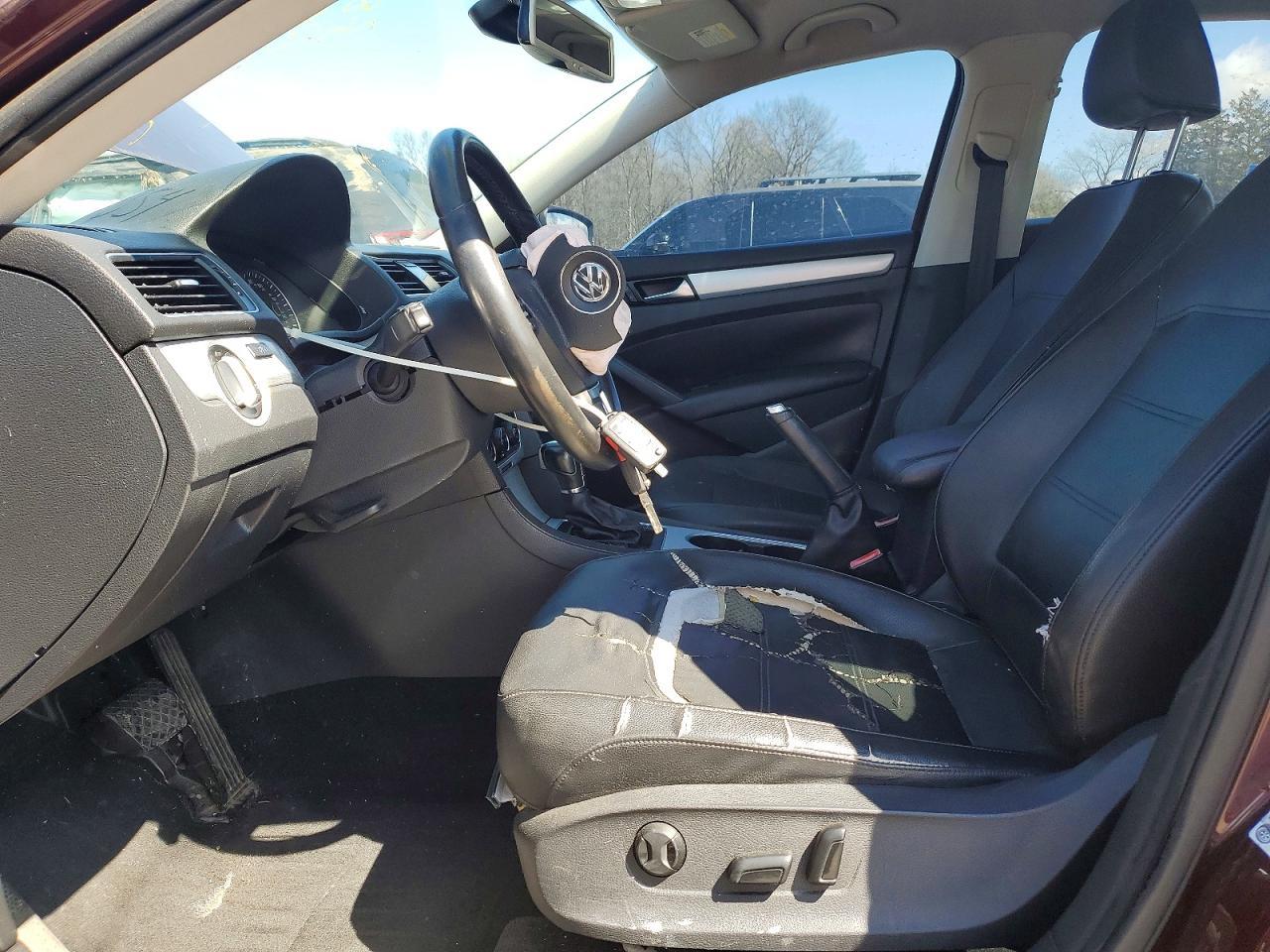 2013 Volkswagen Passat Se - Фото 7