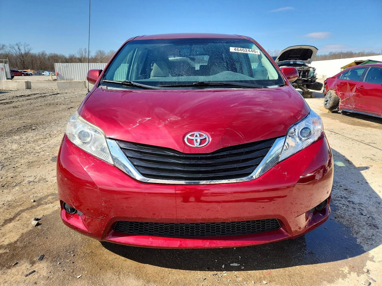 2014 Toyota Sienna Le 8-Passenger - Фото 5