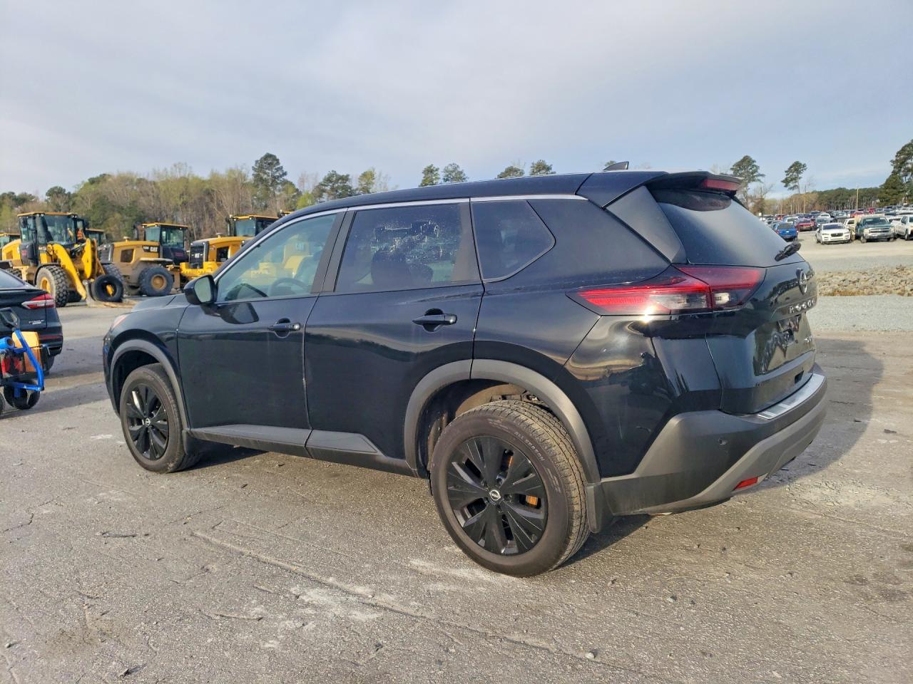2023 Nissan Rogue Sv - Фото 2
