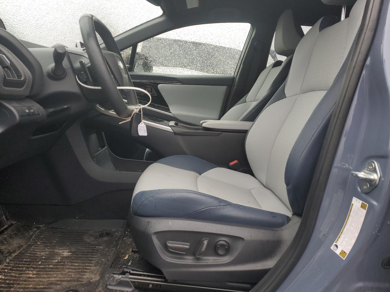 2024 Subaru Solterra Premium - Image 7