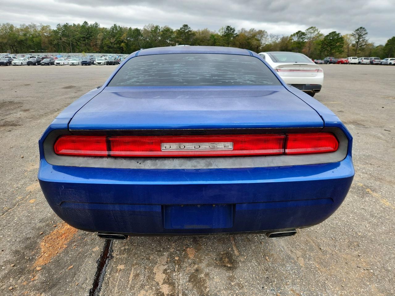 2012 Dodge Challenger Sxt - Image 6