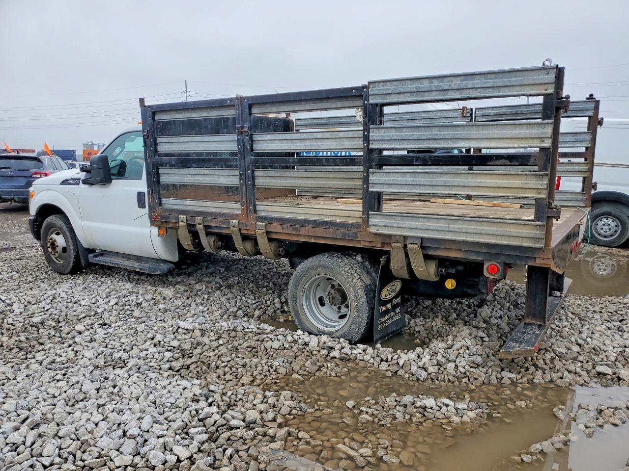 2013 Ford F350 Super Duty *** Flatbed Truck *** - Фото 2