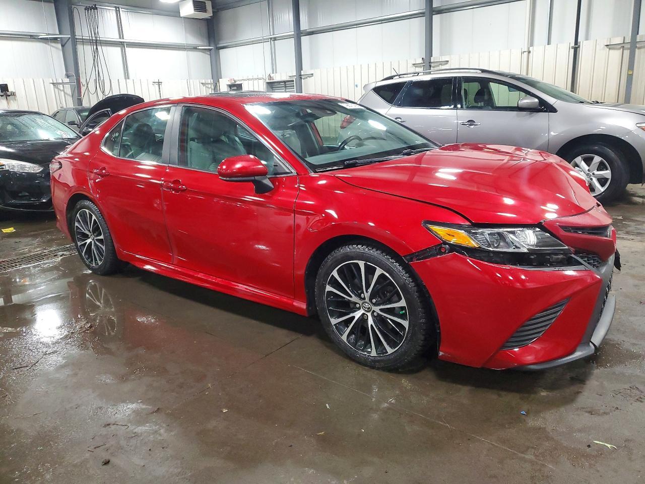 2019 Toyota Camry Se - Image 4
