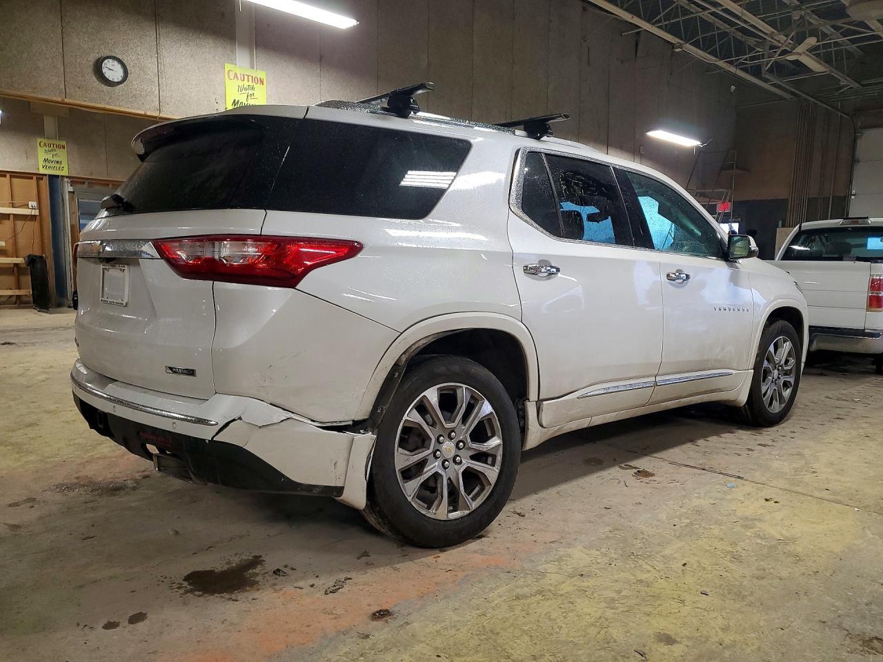 2018 Chevrolet Traverse Premier - Фото 3