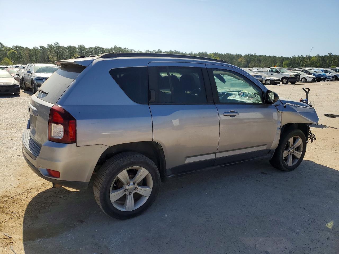 2016 Jeep Compass Sport - Image 3