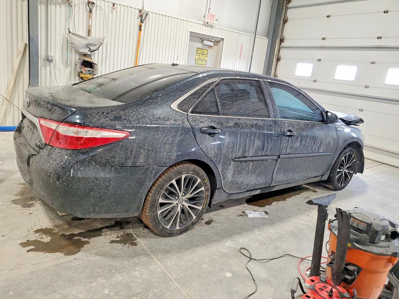 2017 Toyota Camary - Фото 3