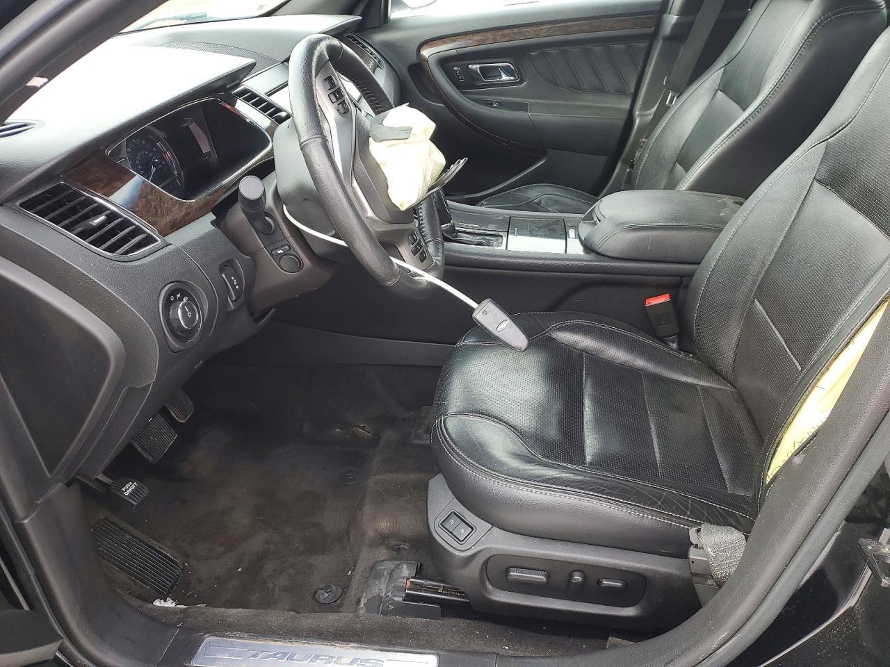 2018 Ford Taurus Limited - Image 7