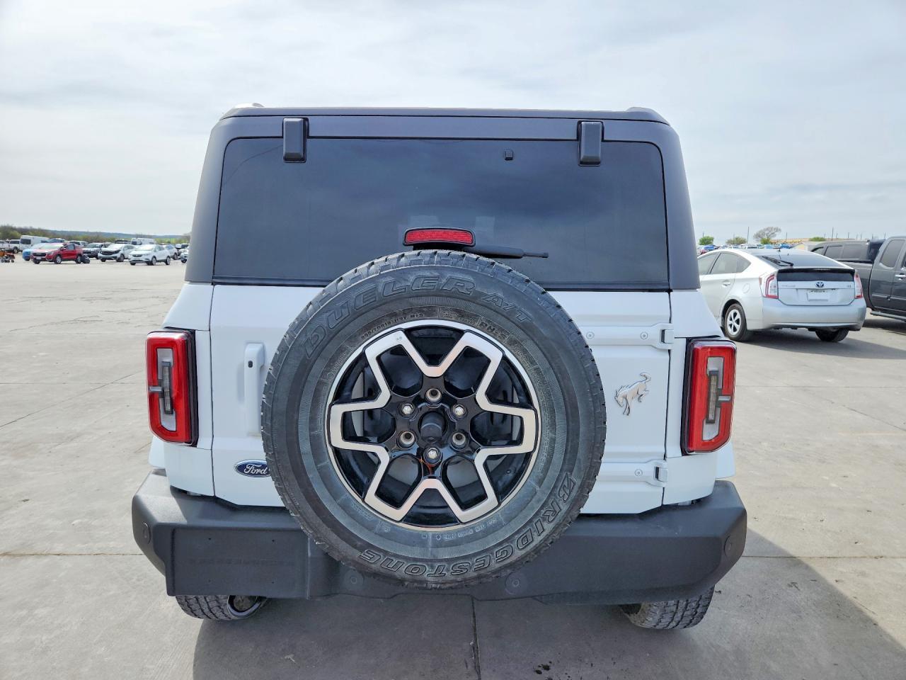 2022 Ford Bronco Base - Image 6