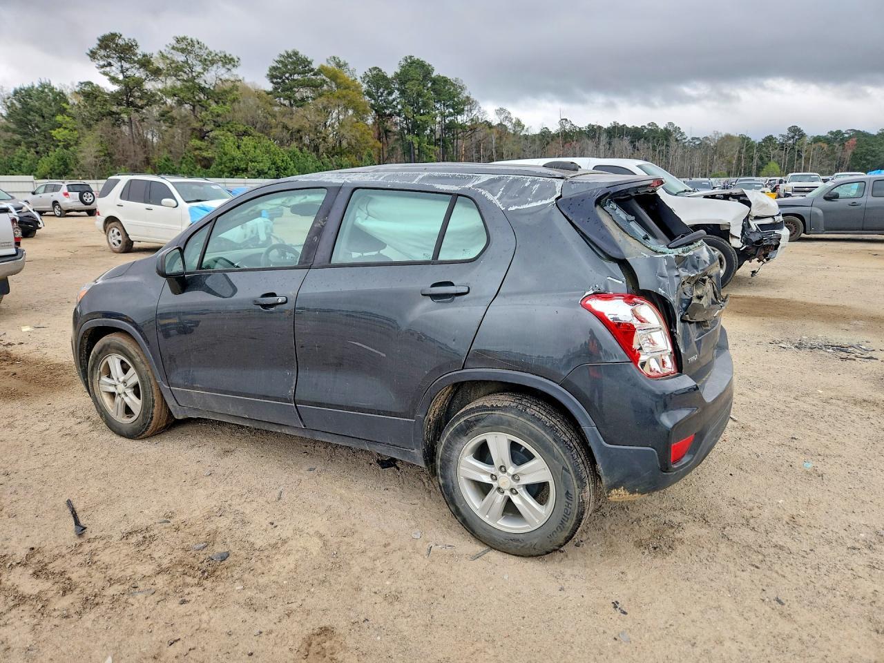 2020 Chevrolet Trax Ls - Фото 2