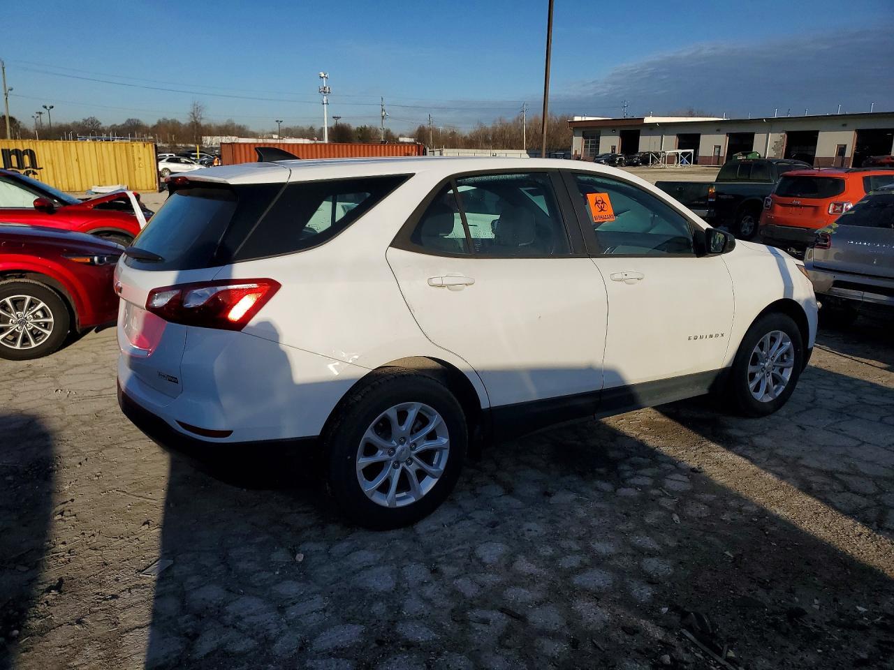 2020 Chevrolet Equinox Ls - Фото 3