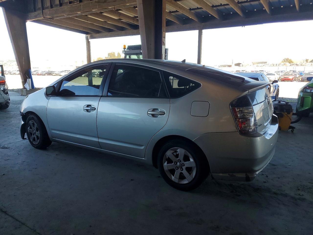 2004 Toyota Prius Base - Фото 2