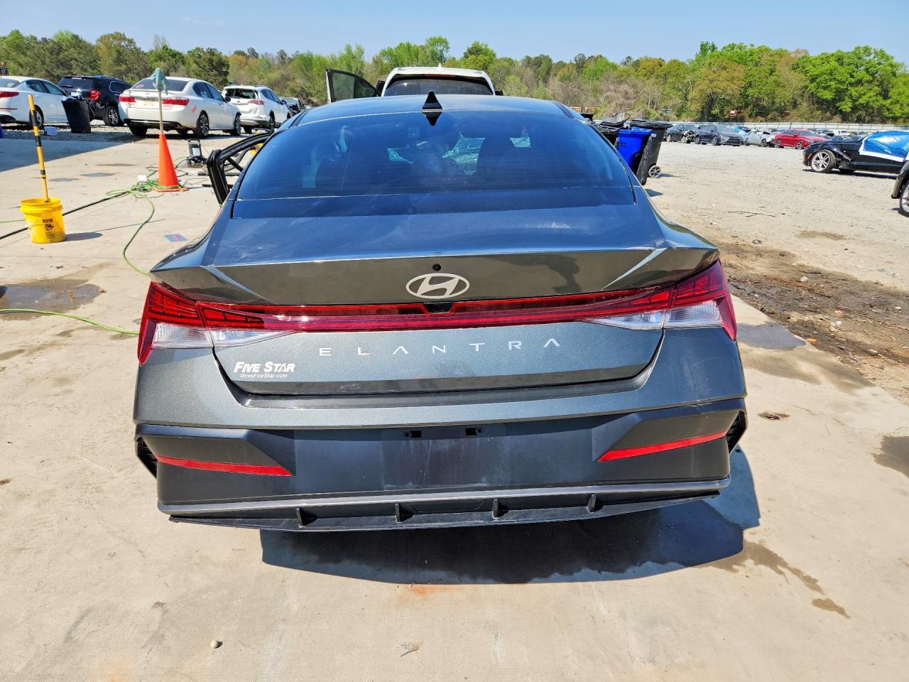2025 Hyundai Elantra Sel Convenience - Фото 6