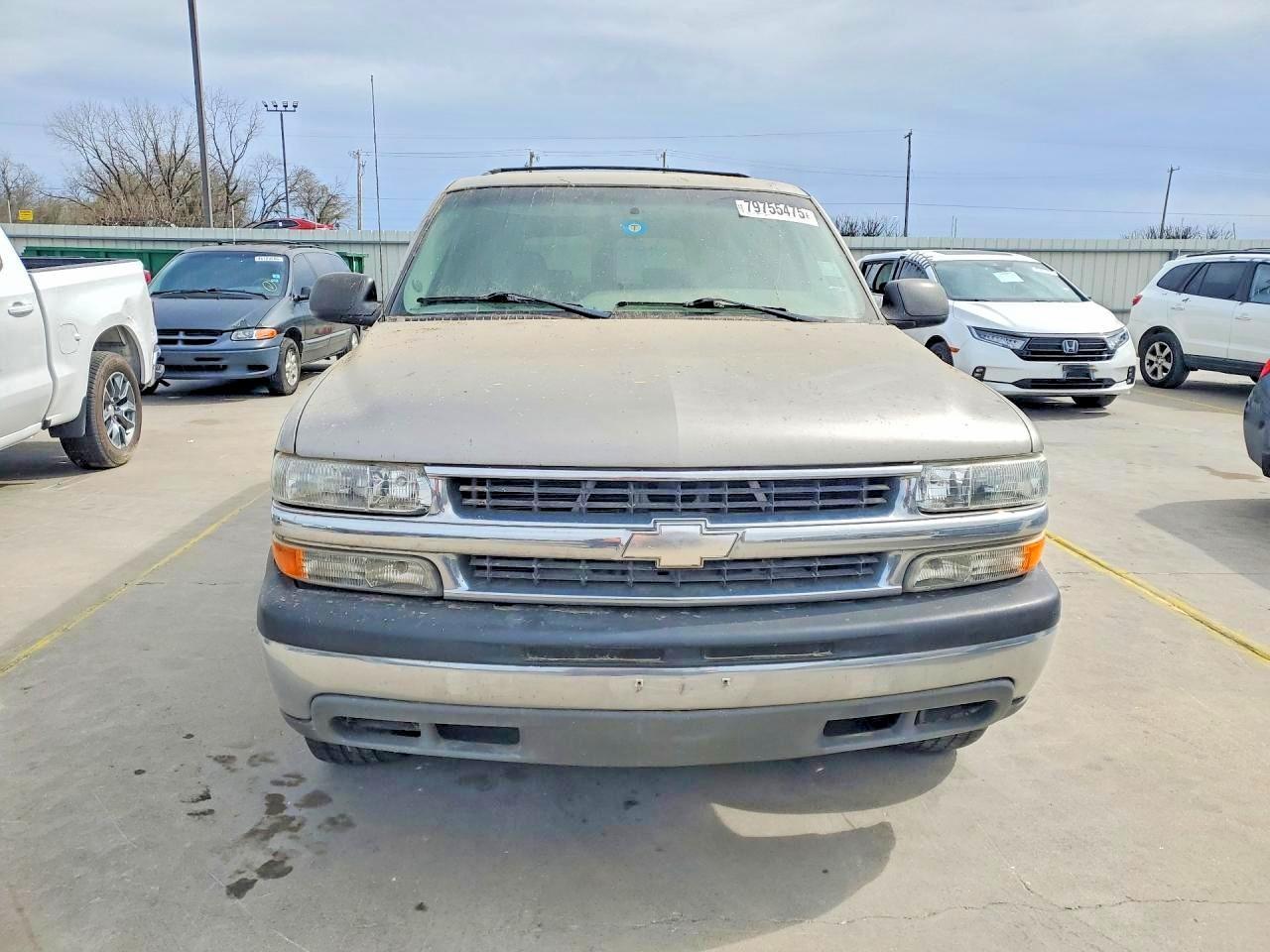 2003 Chevrolet Suburban - Image 5