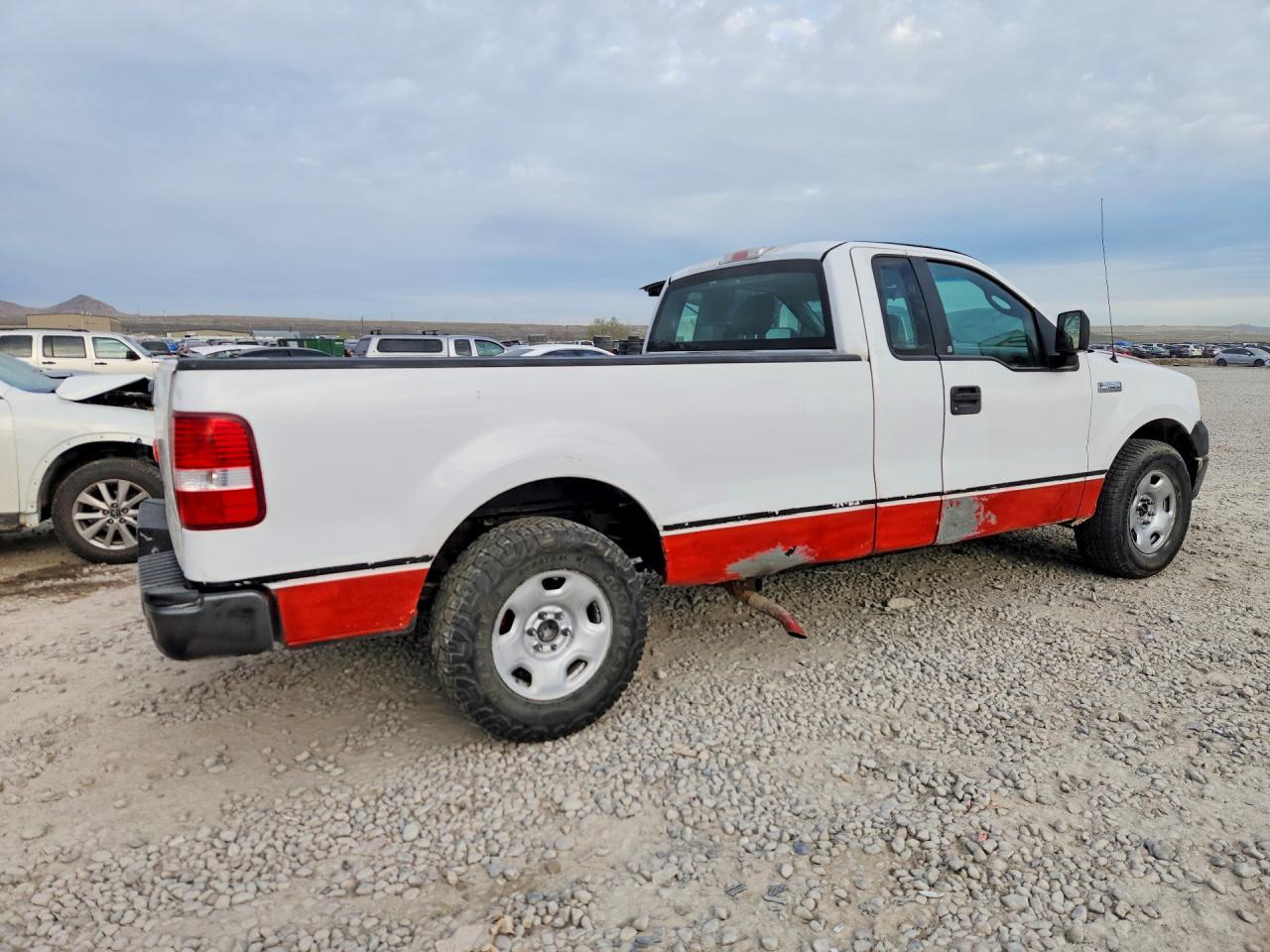 2005 Ford F150 - Фото 3