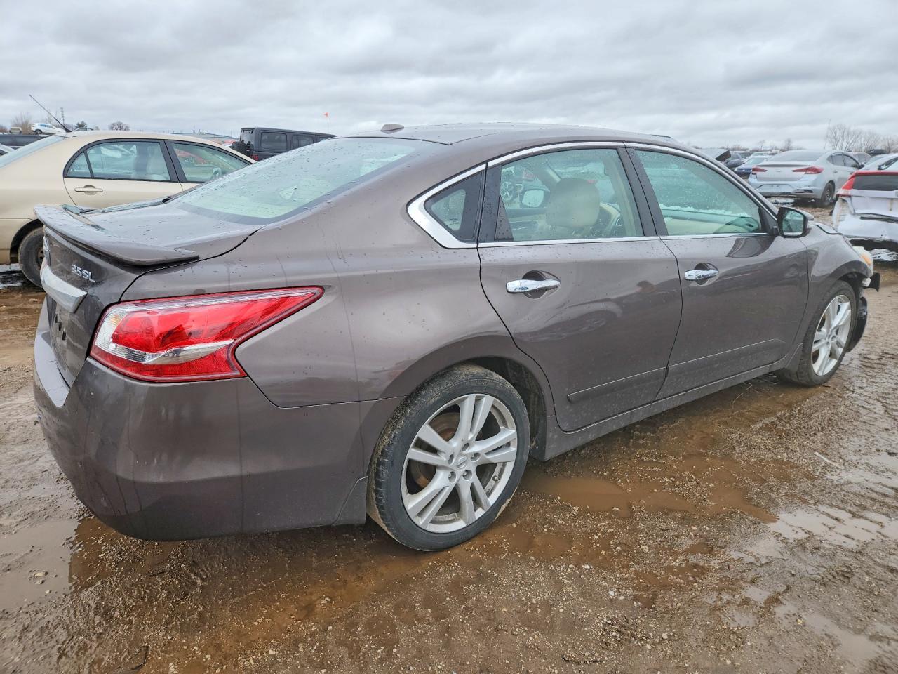 2013 Nissan Altima 3.5 S - Фото 3