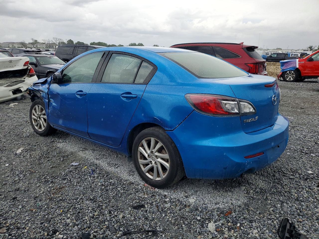 2012 Mazda 3 I - Image 2