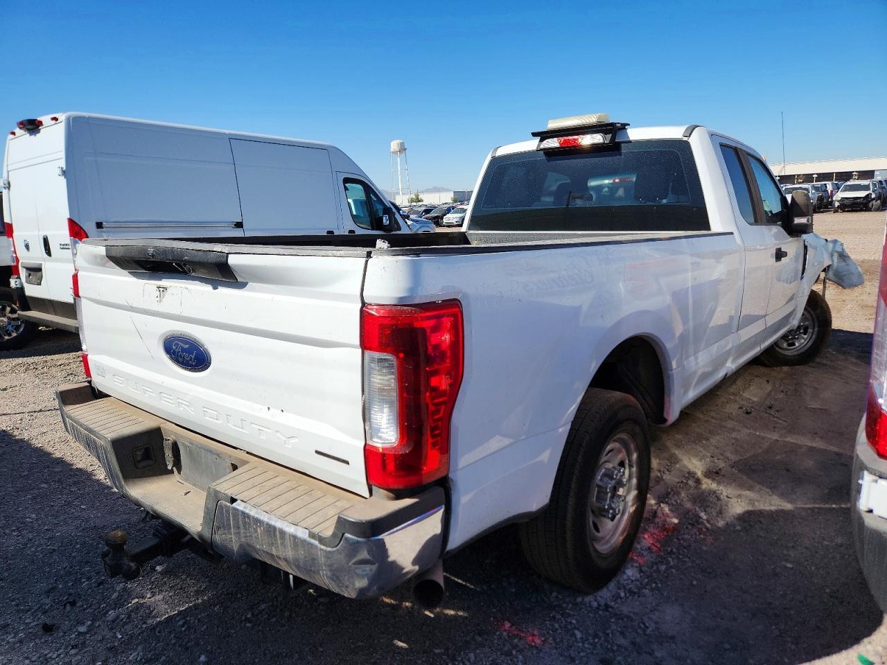 2017 Ford F250 Super Duty - Image 4